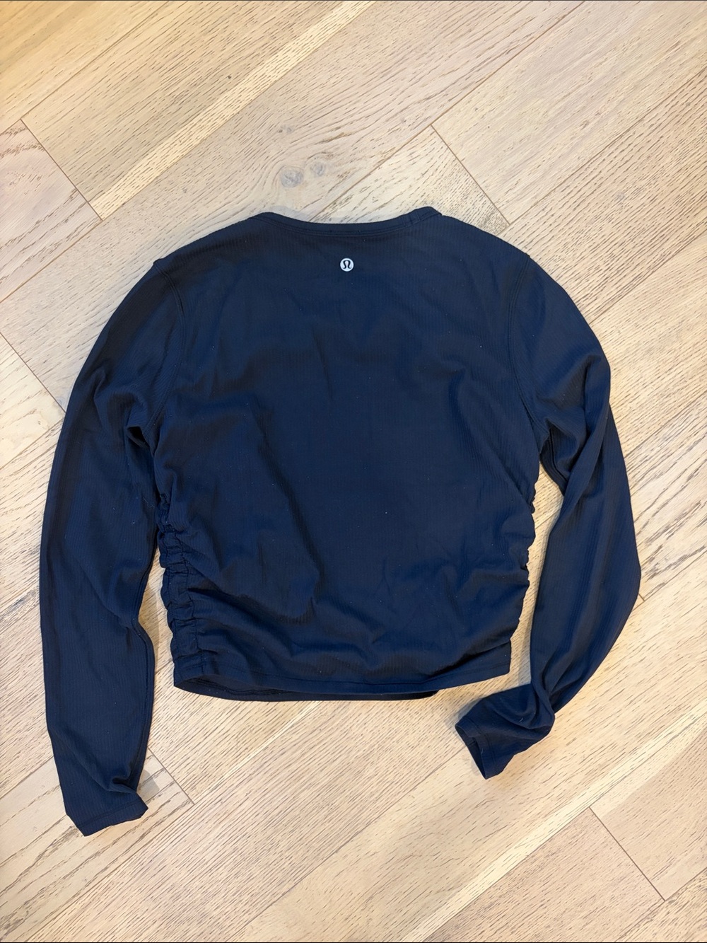 Ribbed black lululemon top size 8